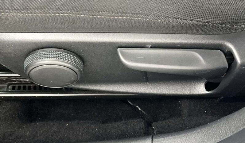 
 Mazda Mazda3 full									