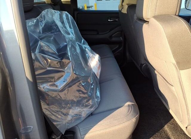 
 Nissan Frontier full									