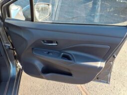 Nissan Versa full