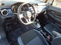 Nissan Versa full