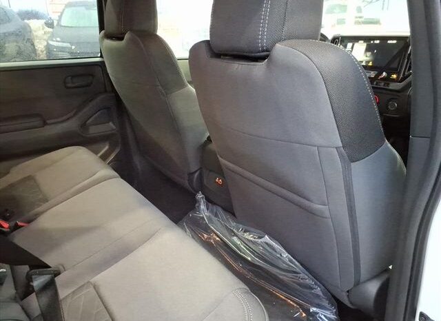 
 Nissan Frontier full									