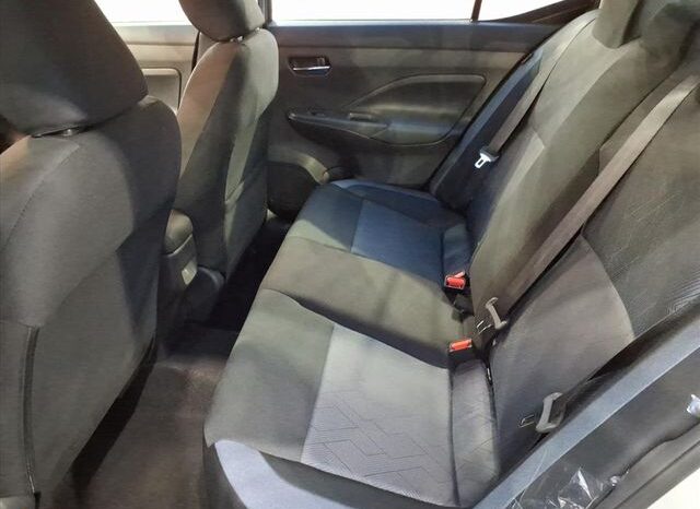 
 Nissan Versa full									