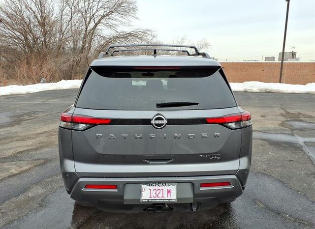 
 Nissan Pathfinder full									