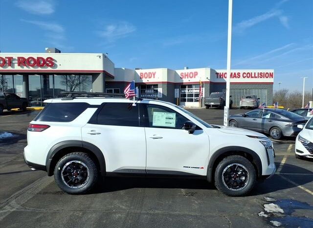 
 Nissan Pathfinder full									