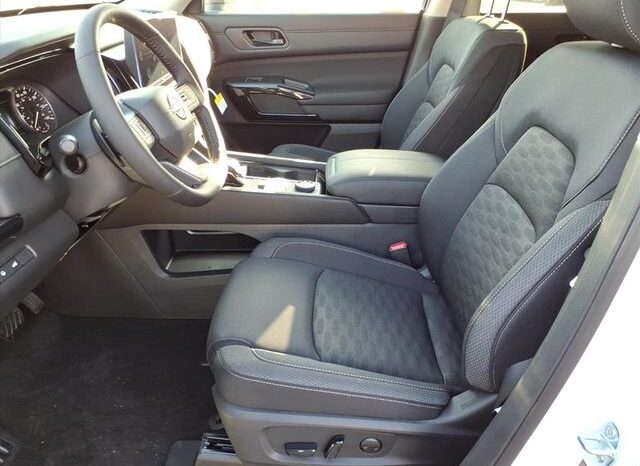 
 Nissan Pathfinder full									