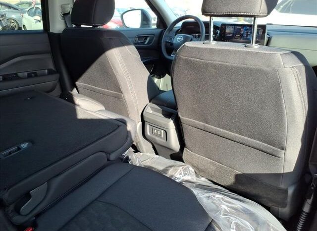 
 Nissan Pathfinder full									