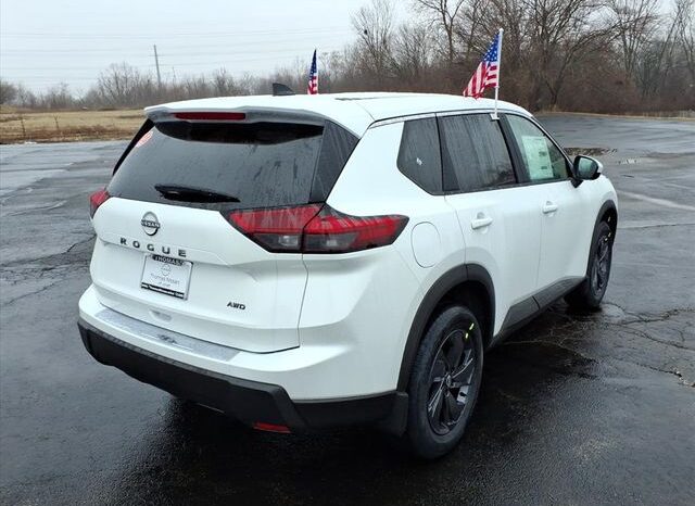 
 Nissan Rogue full									