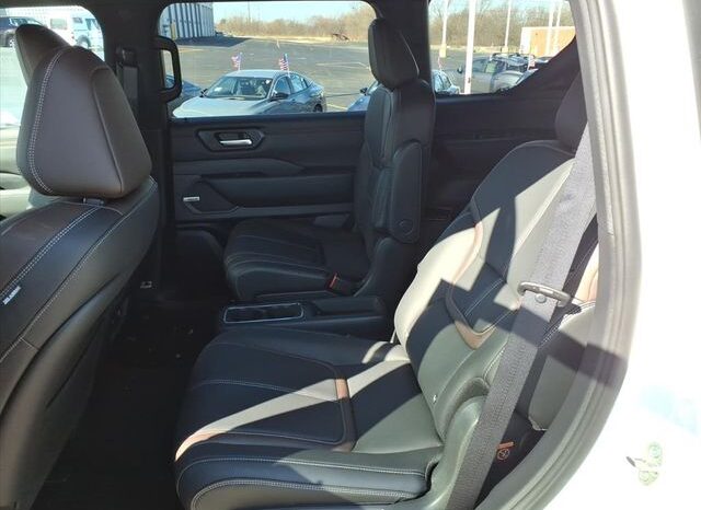 
 Nissan Armada full									