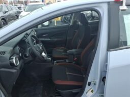 Nissan Versa full