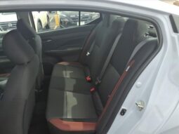 Nissan Versa full