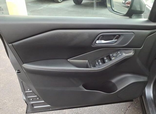 
 Nissan Rogue full									