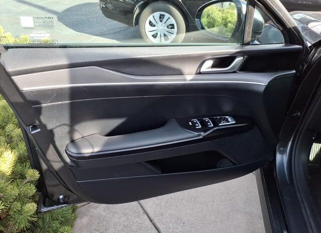 
 Kia K5 full									
