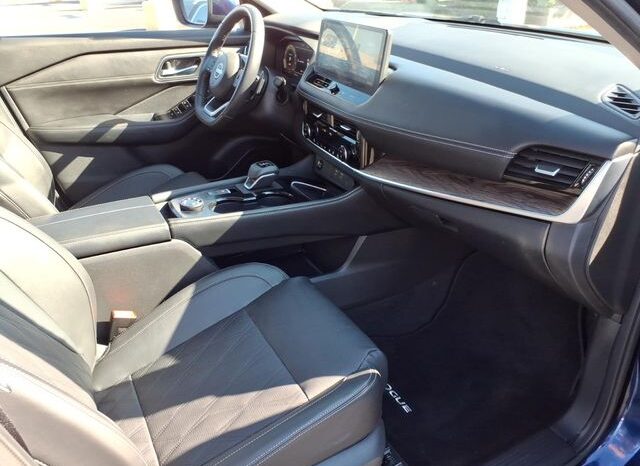
 Nissan Rogue full									