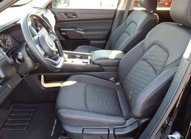 
 Nissan Pathfinder full									