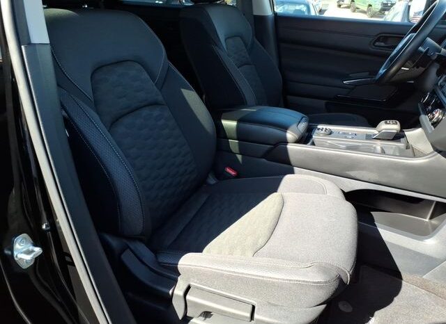 
 Nissan Pathfinder full									