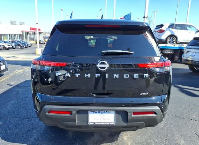 
 Nissan Pathfinder full									