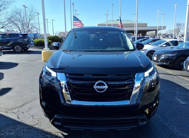 
 Nissan Pathfinder full									