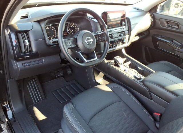 
 Nissan Pathfinder full									