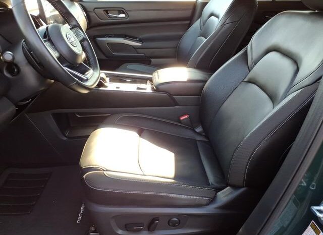 
 Nissan Pathfinder full									