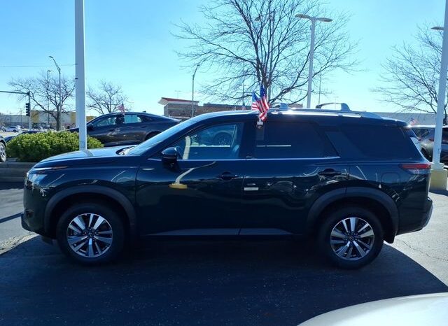 
 Nissan Pathfinder full									