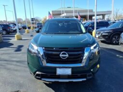 
 Nissan Pathfinder full									