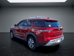 Nissan Pathfinder full