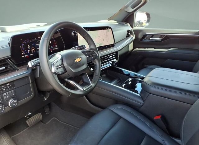 
 Chevrolet Tahoe full									