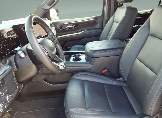 
 Chevrolet Tahoe full									
