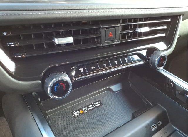 
 Chevrolet Tahoe full									
