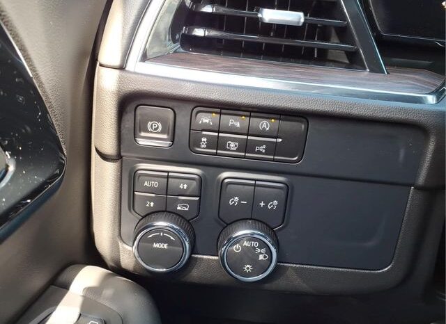 
 Chevrolet Tahoe full									