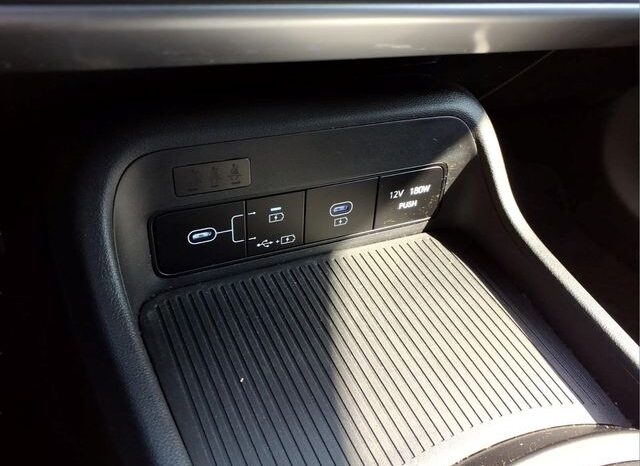 
 Hyundai Kona full									