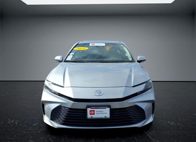 
 Toyota Camry full									
