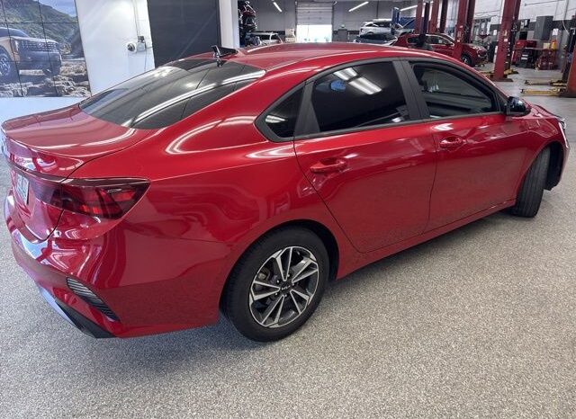 
 Kia Forte full									