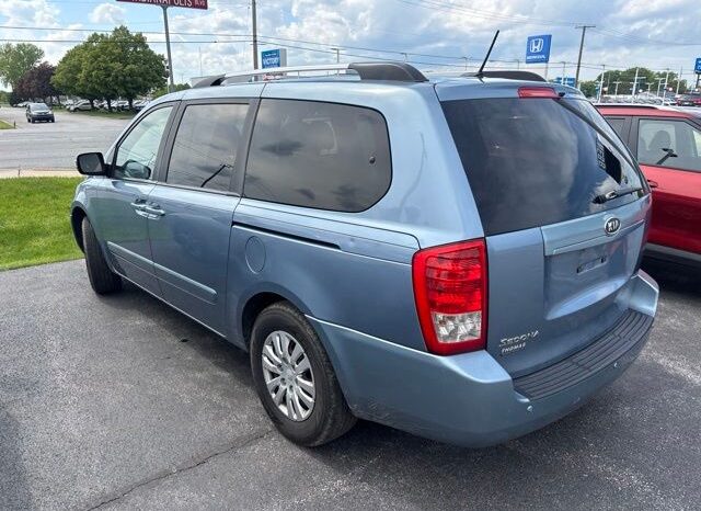 
 Kia Sedona full									