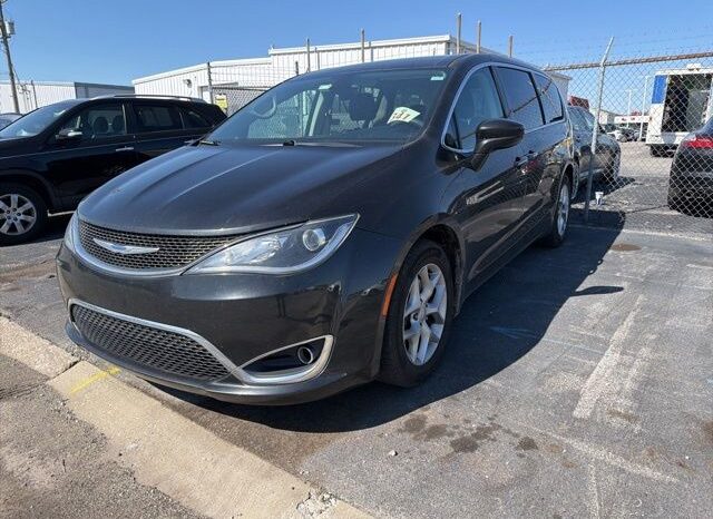
 Chrysler Pacifica full									