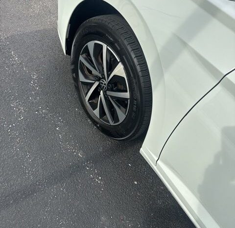 
 Volkswagen Jetta full									