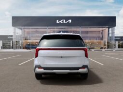 Kia Carnival full