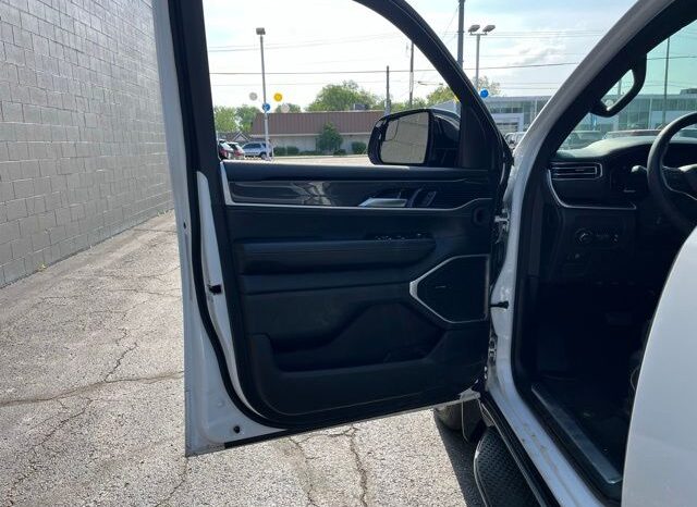 
 Jeep Wagoneer full									