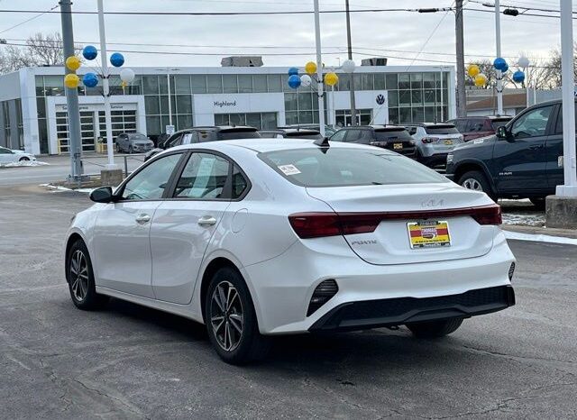 
 Kia Forte full									