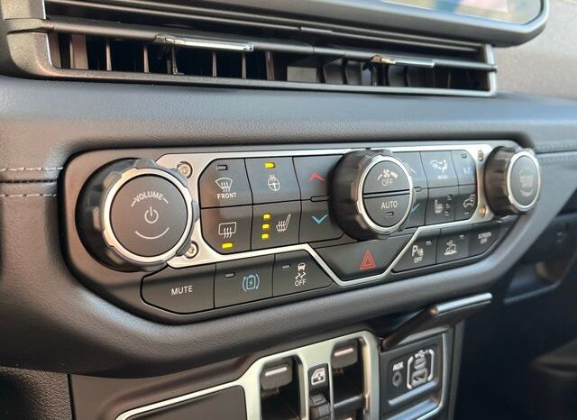 
 Jeep Wrangler full									