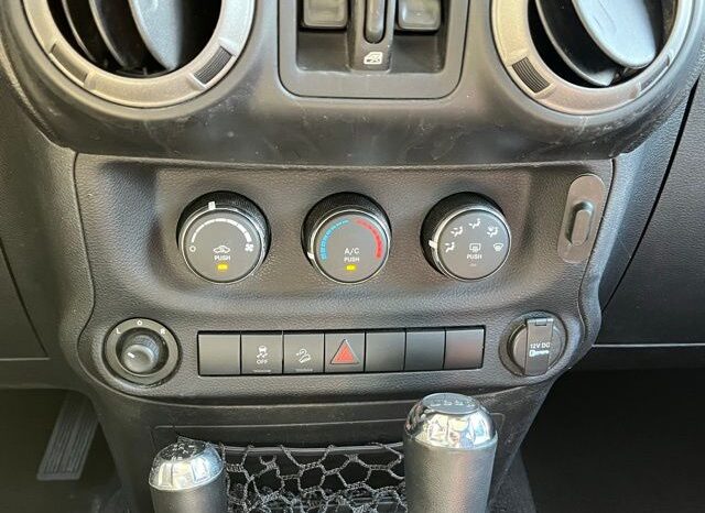
 Jeep Wrangler full									