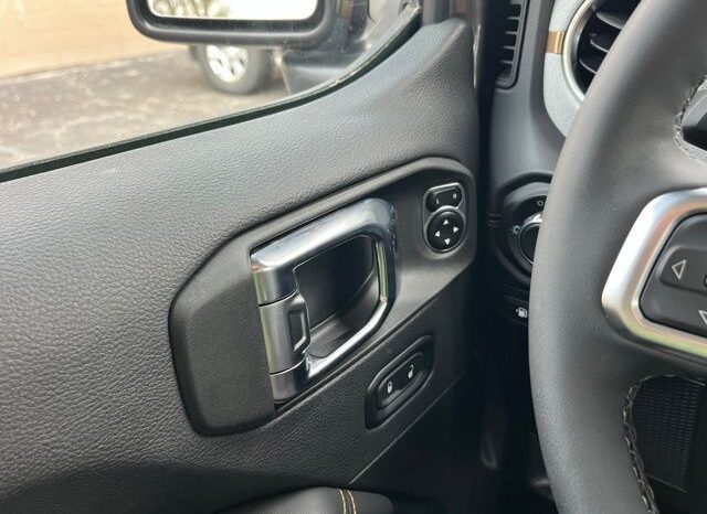 
 Jeep Wrangler full									