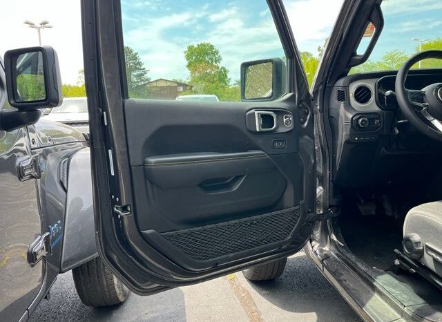 
 Jeep Wrangler full									