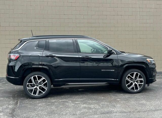 
 Jeep Compass full									