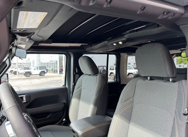 
 Jeep Wrangler full									