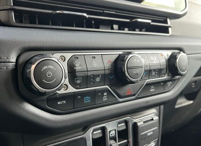 
 Jeep Wrangler full									