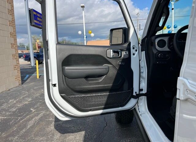 
 Jeep Wrangler full									