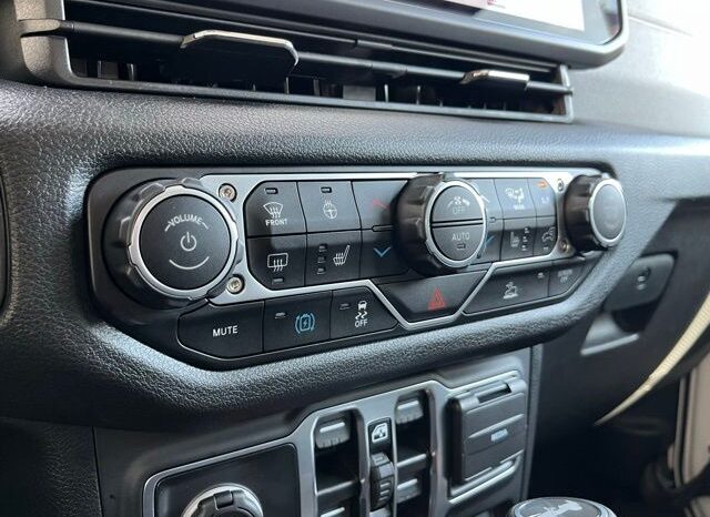 
 Jeep Wrangler full									