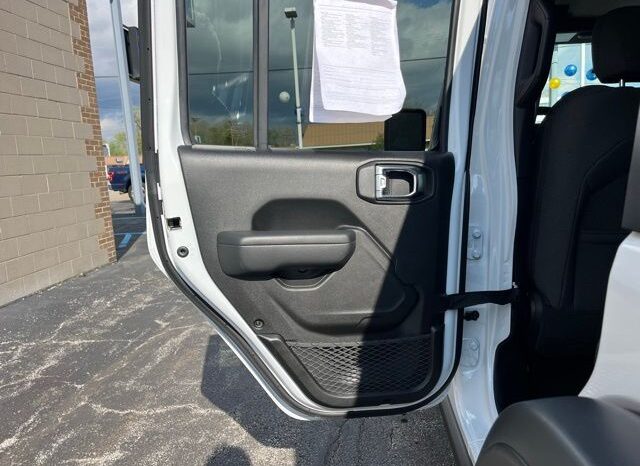 
 Jeep Wrangler full									