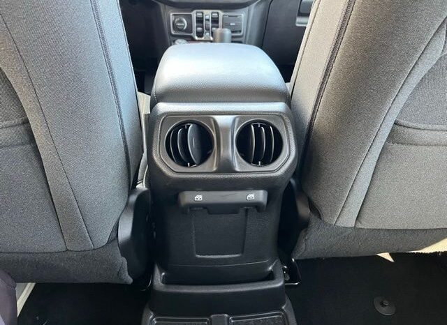 
 Jeep Wrangler full									